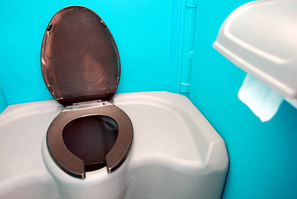 Best Construction site porta potty rental  in Willow, AK